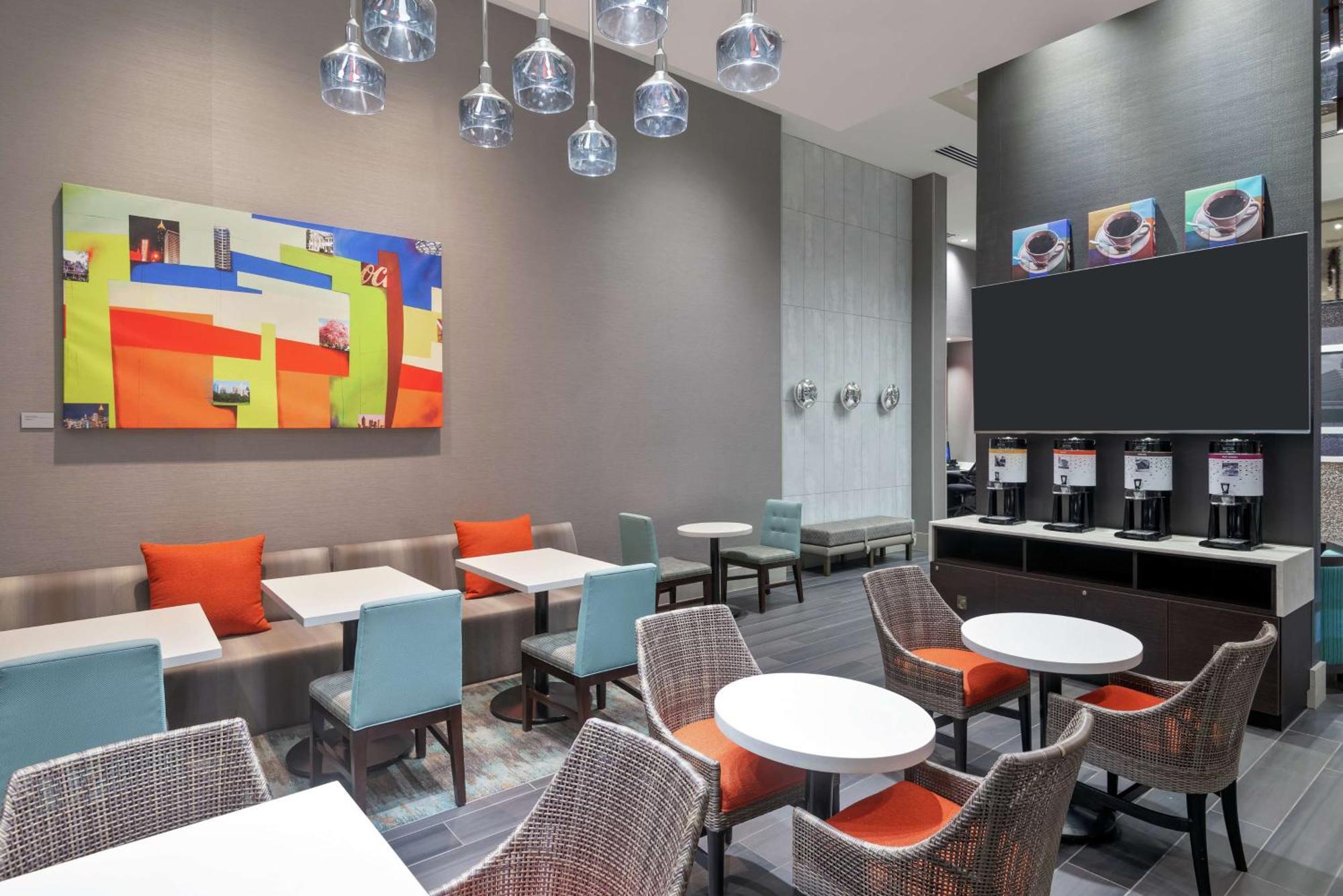 Hampton Inn & Suites Atlanta Buckhead Place Εξωτερικό φωτογραφία