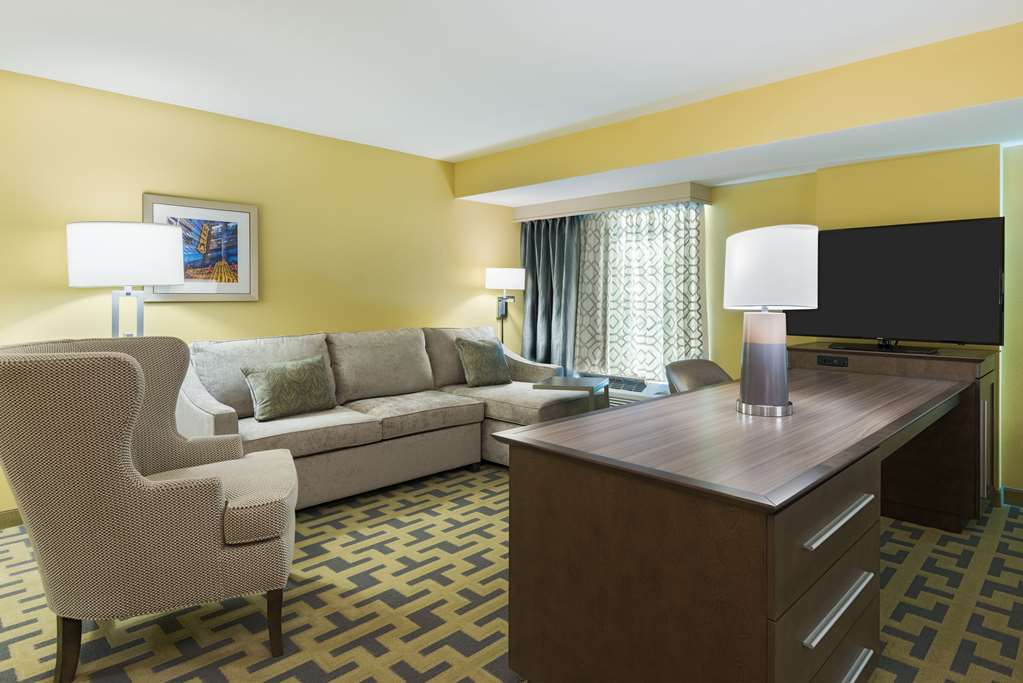 Hampton Inn & Suites Atlanta Buckhead Place Δωμάτιο φωτογραφία